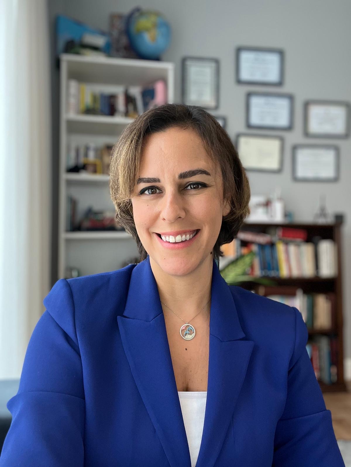 Esra Sungur İçli
